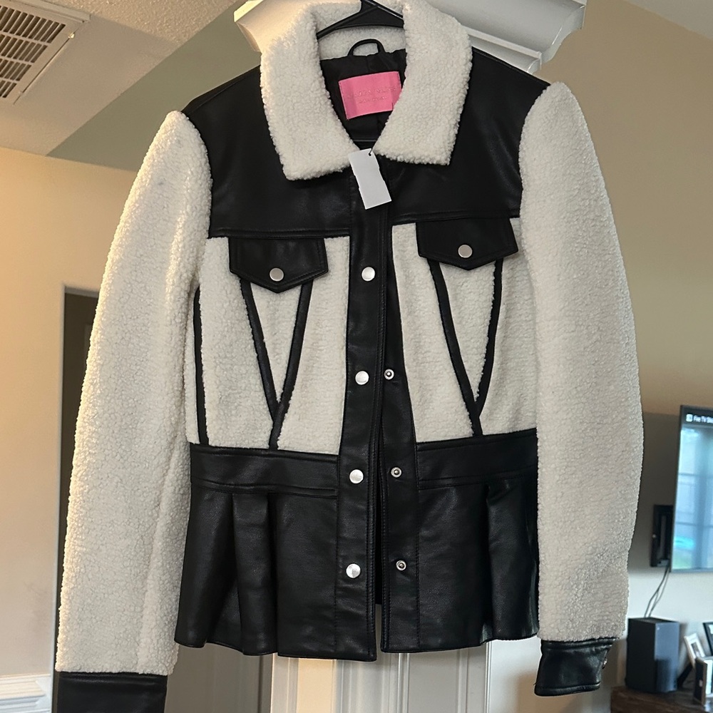 Contrast Sherpa Teddy Jacket in White and Black